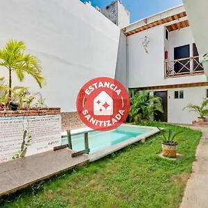 Hotel Oyo Jarro Café Tulum